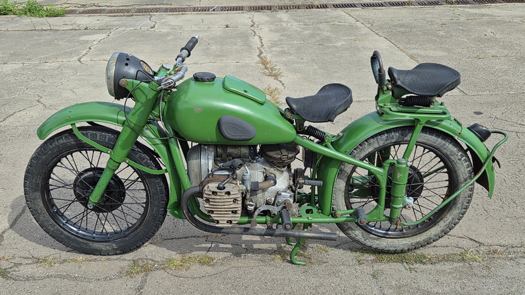 AA